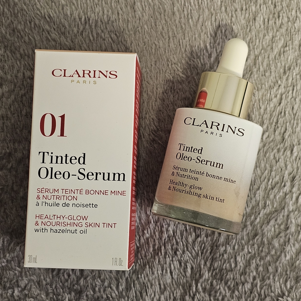 Clarins Tinted Oleo-Serum Skin Tint Shade 01, Brand New In Box